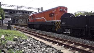 7201次貨物列車通過大林車站 20200820
