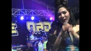 goyang ser kiki aggun - one nada live in tanjung