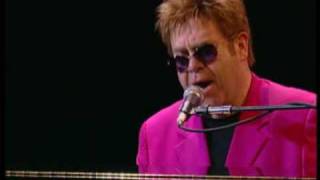 Elton John - Moon River chords sheet