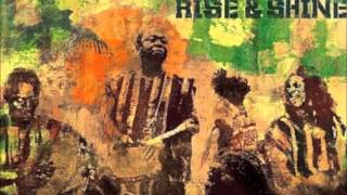 Jah Come Down - Sierra Leone Refugee All Stars - Rise & Shine (2010) chords