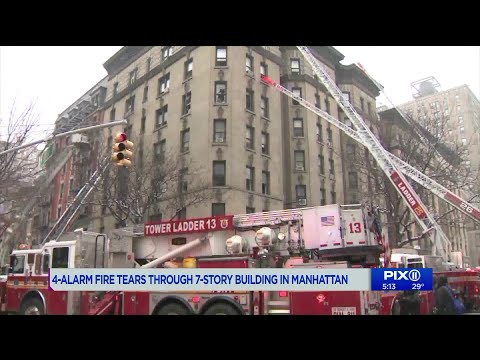 4-alarm fire tears through 7-story building in Manhattan