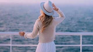 Bekliyorum; Öyle havada gel ki vazgeçmek mümkün olmasınnn👱👱👱👱👱.....