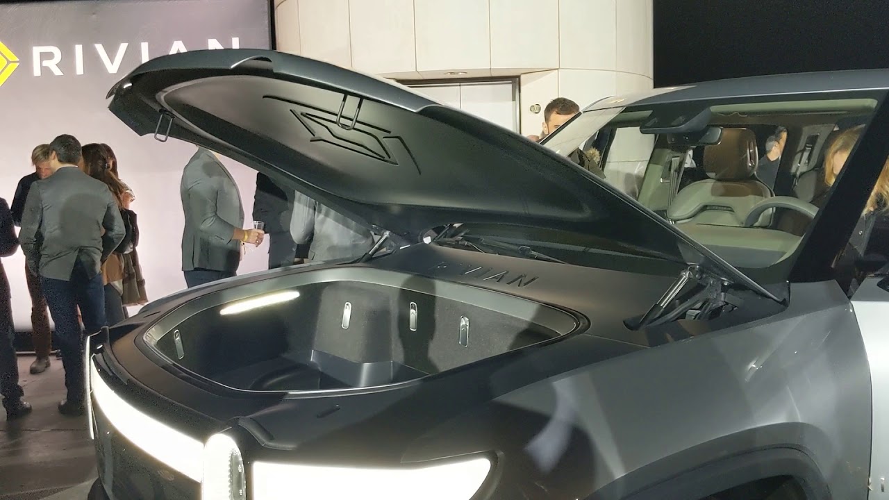 Rivian R1t Frunk Closing
