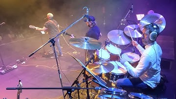 Run Like Hell performs Pink Floyd