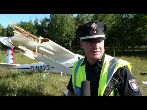 110628 Boberg Segelflugzeug beim Start abgestürzt   Pilot schwer verletzt HD