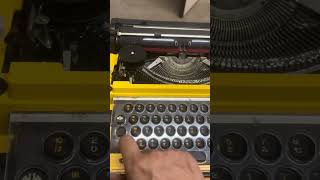 【ビンテージ・極レア】電動タイプライター Adler Gabriele 2000 TRIUMPH gabriele 2000 電動 タイプライター - YouTube