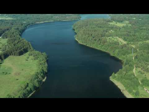 Video: Kur Rausvos Spalvos Ežeras