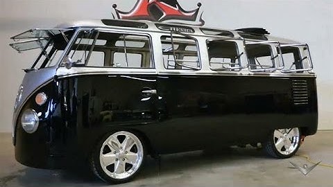 1962 23 Window Volkswagen Bus