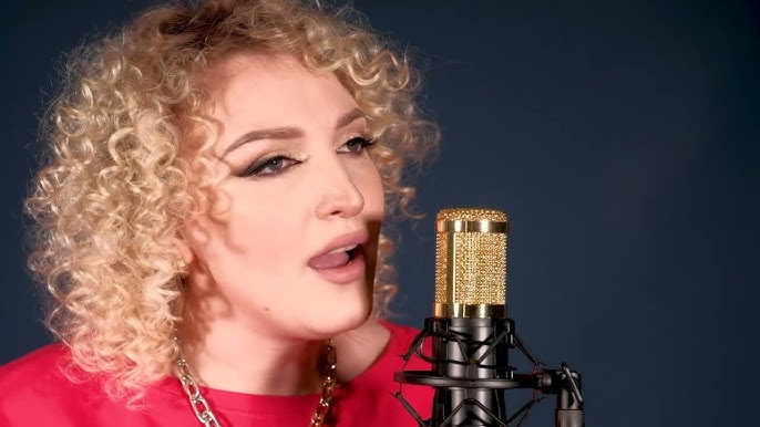 Porno yulduz Stefani