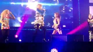 [Fancam] 2NE1 -Ugly [ Samsung Smart Play Concert @ Daegu] 20110901_NEW.avi