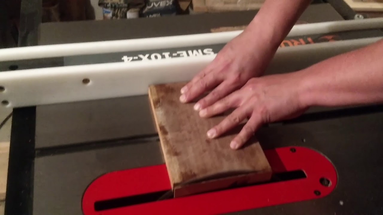 Cómo mejorar el aspecto de una tabla de cortar de cocina - Bricomanía 