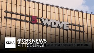 102.5 WDVE sign being removed from Green Tree building
