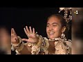 TALANOA: Danse individuelle femmes Hahake (13 juillet 2003)