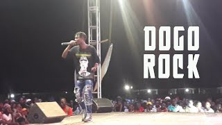 DOGO ROCK WA MTAFUTE MTAFUTE | ALIVYO AMSHA AMSHA | KWENYE JUKWAA LA KOMAA CONCERT 2021