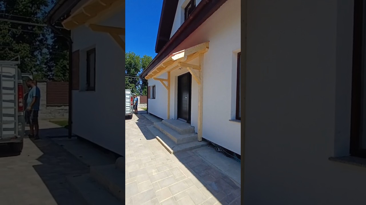 Copertina din lemn, întrare casă!