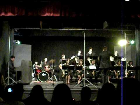 Gladstone High School Jazz Band performs Soupbone by John Clayton