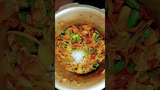 Vegetable Rice Bath. A classic South Indian morning breakfast special. 🥥🌱" #food #recipe #cooking
