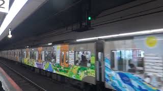 Hanshin 1000 Series & Kintetsu 9820 Series (Mitsubishi IGBT) - Arriving Uehommachi WB (Namba Line)