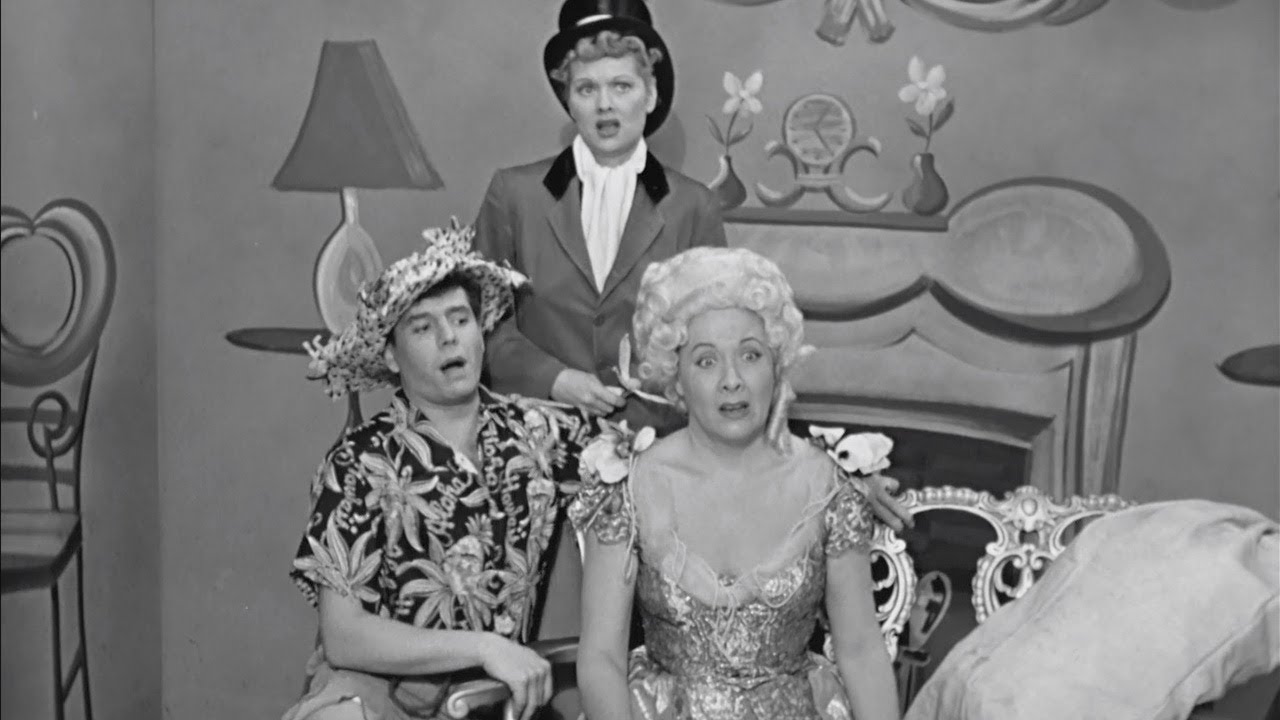 Lucy Is the Star of Her Play!