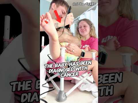 حتى بدون شعر فهي لا تزال أجمل طفلة