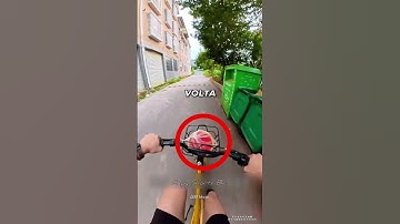 Ele perdeu a paciência e fez o impensável 😳🚲 #shorts