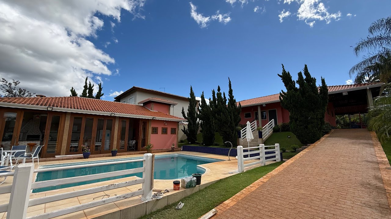 VENDIDA Linda Chácara a venda  de PORTEIRA FECHADA em Boituva no condomínio nova Rheata