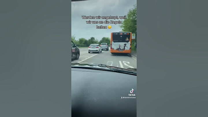 Who has ever been honked at in a driving school car? #drivinglesson #drivingtest