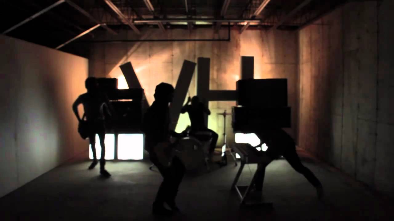 VICTORIAN HALLS "Girls Kiss Girls" (Welcome To VR Music Video)