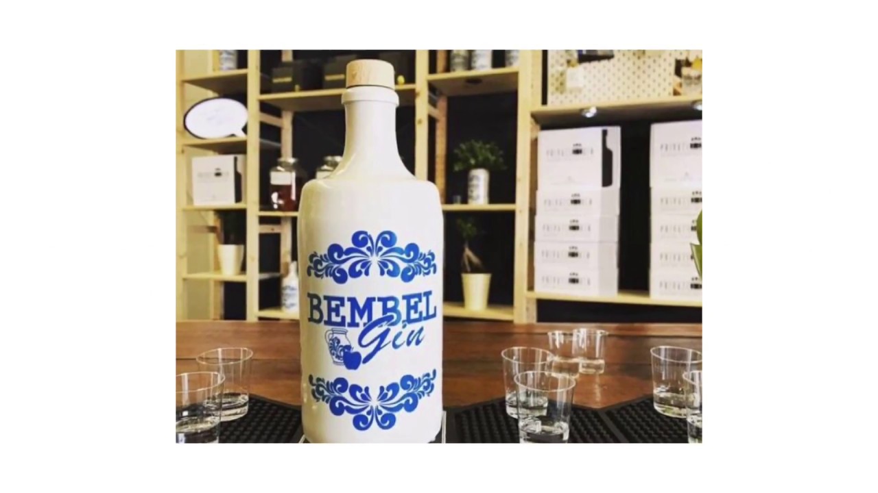 Frankfurter Spezialitäten Bembel Gin in der Designflasche 