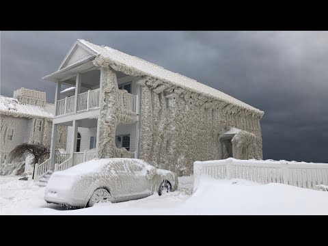 Homes, cars along Ontario lakes caked with thick layer of ice