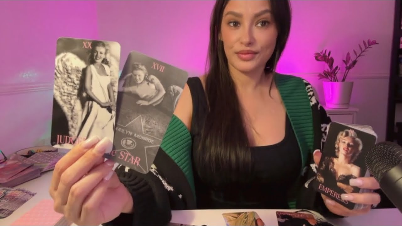 Вот что они думают о тебе! И теперь вселенная толкает вас вместе 💫👩‍❤️‍💋‍👨 #717