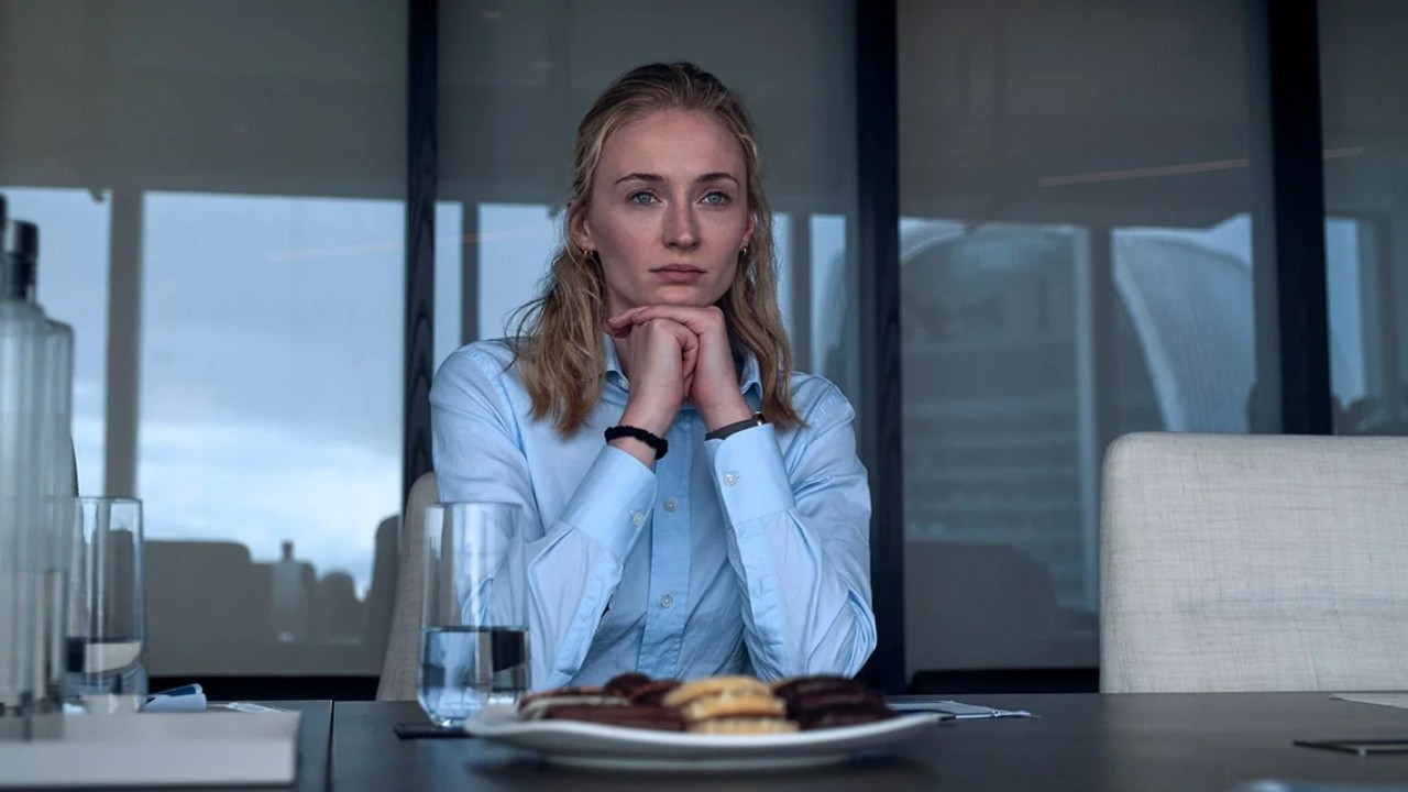 Banquera ayudó a ladrones a robar 4.000 millones de dólares, pero el MI5 empezó a perseguirla.