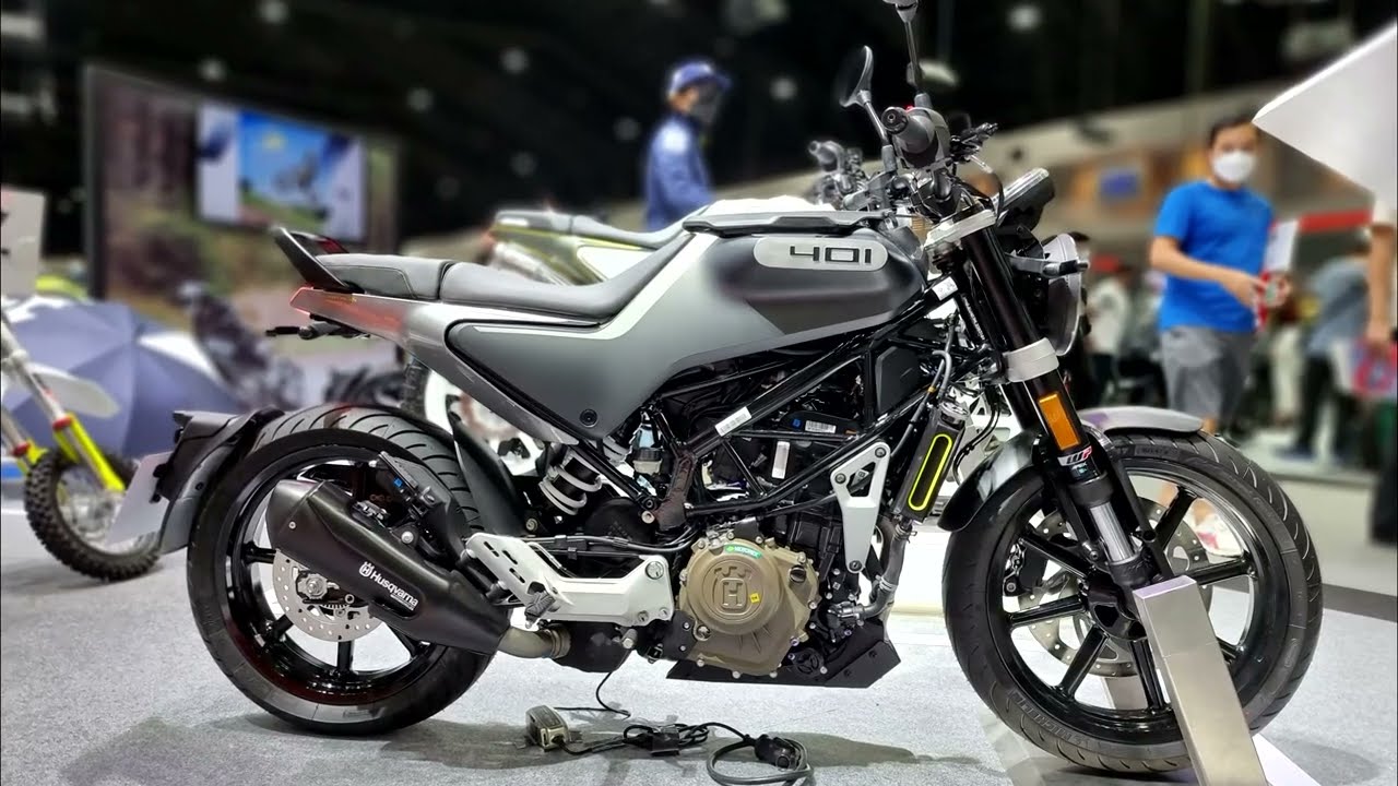 Husqvarna SVARTPILEN 401 - YouTube