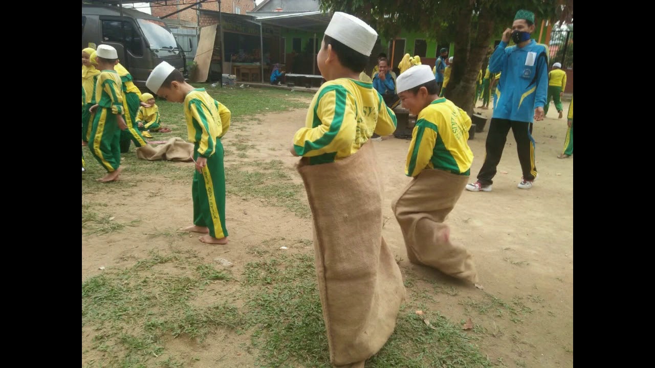 Acara 17 Agustus 2017 SDIT AS SYFA JAMBI - YouTube