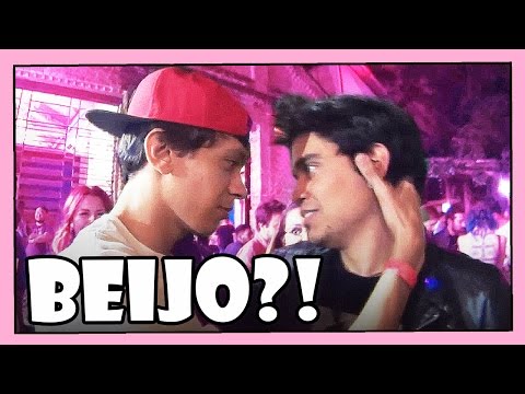 BEIJO DOS YOUTUBERS!