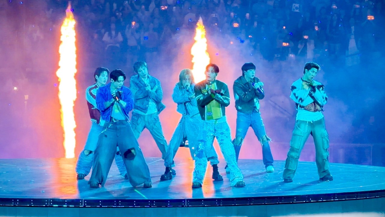 BTS '2.0' | Arirang World Tour in Las Vegas (4K Fancam) - YouTube