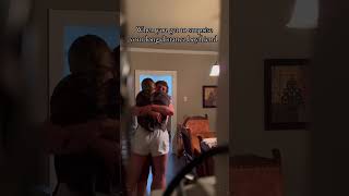 Download Lagu Longdistance lover surprise #reunion #funny #surprisereunion #romanticgift #familythings #surprise MP3