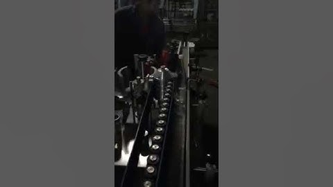 automatic glass bottle glue label applicator round bottles wet paste labeling machines video