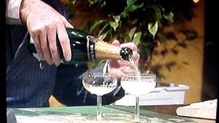 Carol Van Herwijnen Als Notaris Henk G. Born