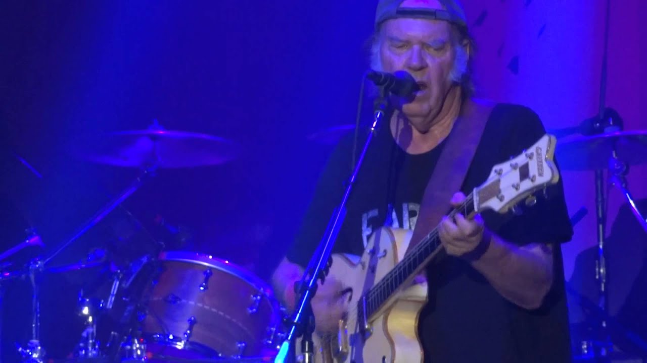 Neil Young & Crazy Horse - Don't Cry No Tears Live at The Marquee Cork ...