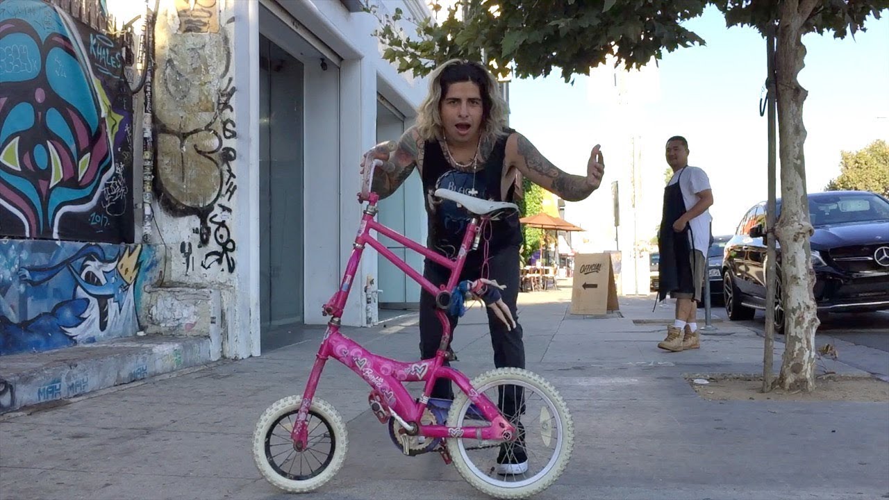 TRICKS ON THE CRAZIEST LOOKING GIRLS BIKE YouTube