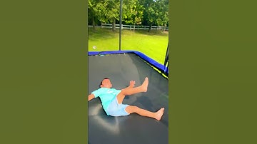 How to land your front flip in 10 steps #Parkour #Trampoline #Flips #Gymnastics #HowTo ￼