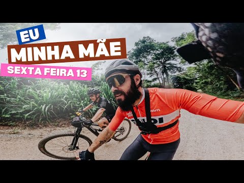 Pedalando com minha mãe