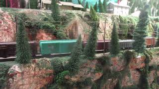 Great Northern Railway: B\&M 2 8 4 20 car freight at Marias pass