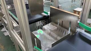 clamshell Sticker labeling machine with stacking solution