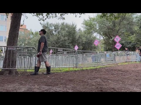 ACL Festival’s muddy Great Lawn raises concern for Austin park’s future