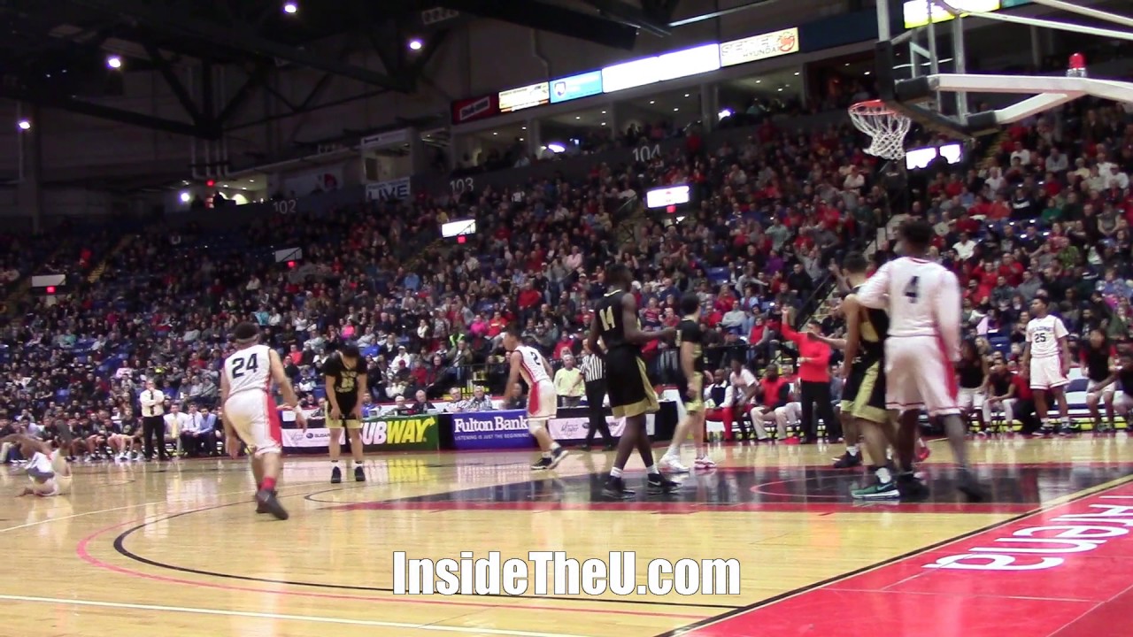 Reading (PA) 2017 SG Tyrone Nesby IV at the BCIAA Championship Game