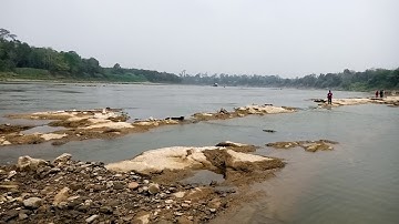 Pesona batu ran di desa karang waru kec. Lawet
