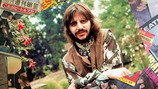♫ The Beatles photos / Ringo Starr at home in Weybridge 1969