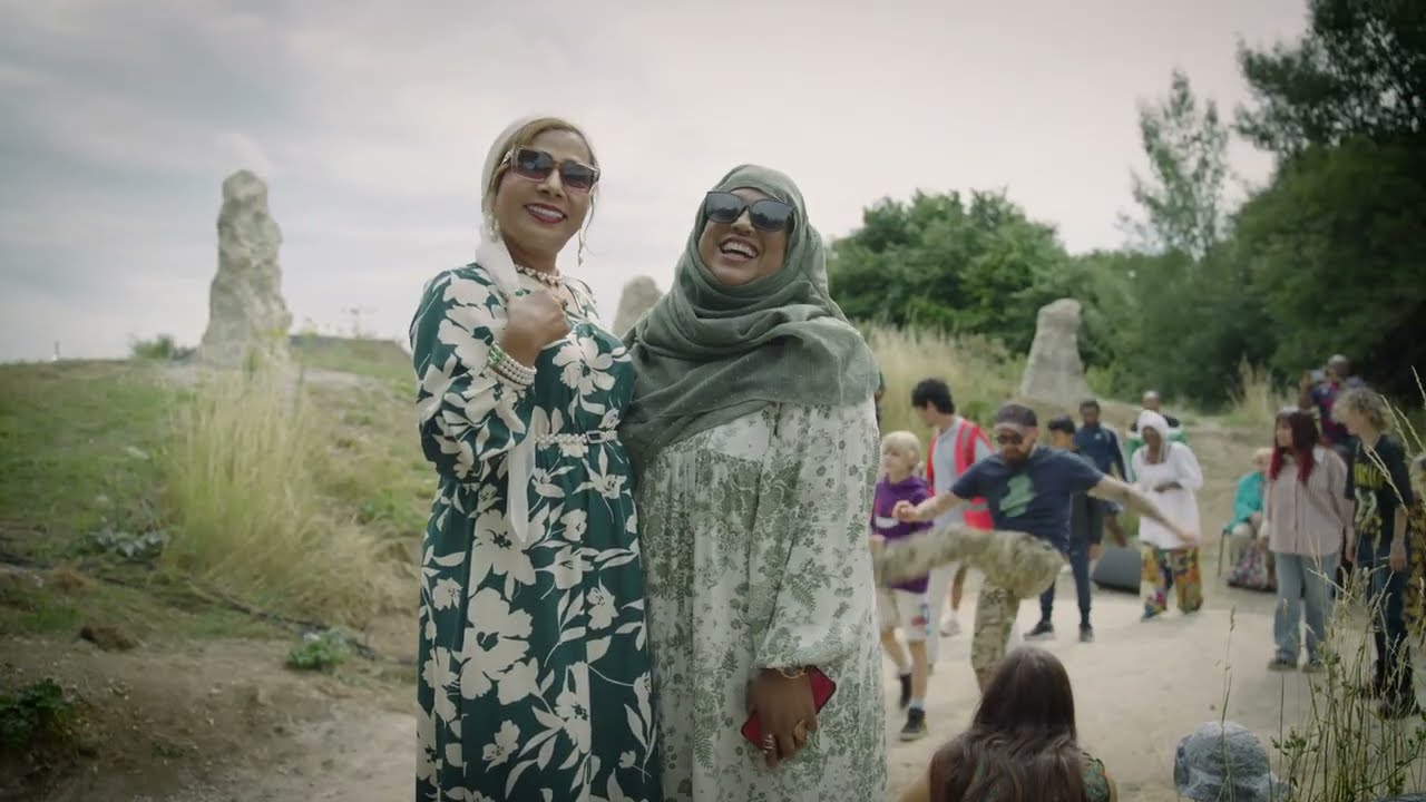 Luton Henge by Matthew Rosier - Commissioned by Chilterns National Landscape x Revoluton Arts